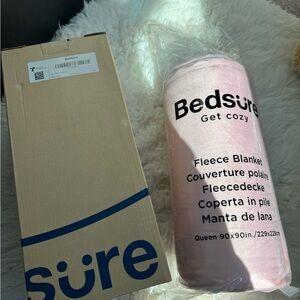 NWT Bedsure GentleSoft Fleece Blanket - Pink - Queen (90" x 90")